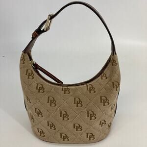 DOONEY & BOURKE SMALL TAN, BROWN SIGNATURE PRINT SHOLDER BAG